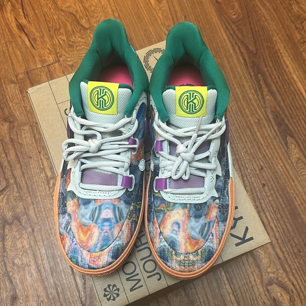 Kids Nike Kyrie 8 (GO) GS